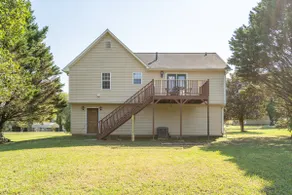 LakePoint Base Camp • Sleeps 10 • Monthly Stays - Image 3