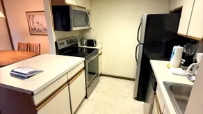2BR Tri-Level Fun - Pack Your Adventure Hat! - Image 5
