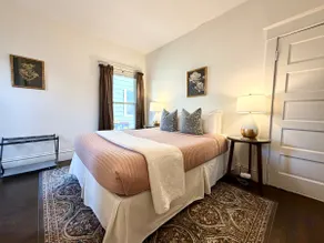 Charming & Cozy - 2 Bedroom Apt by Heritage Hill - Image 3