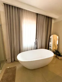 3-Suite Apartment with Air Conditioning in Downtown - Image 4