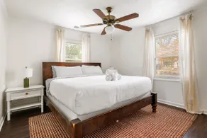 Quiet 2BR Home | 15 min to CHS & Near Park Circle - Image 4