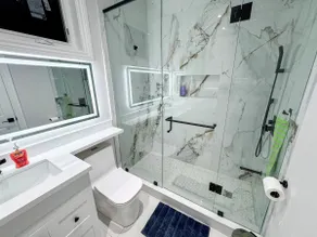 Modern 2-Bedroom Suite in South Etobicoke - Image 3
