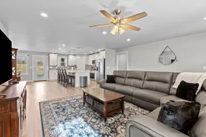 Spacious Escape with an Entertainment Garage! - Image 5