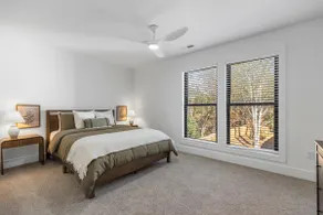 Bright & Cozy 4BR <1 Mile from Downtown Greenville - Image 3