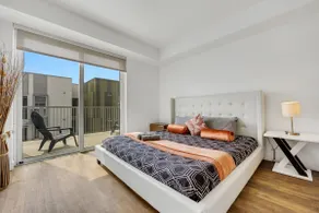 One Lux Stay 2BR Family Apartment with Parking - Image 2