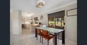 Peaceful Home Near Lake & Mountains - Image 4