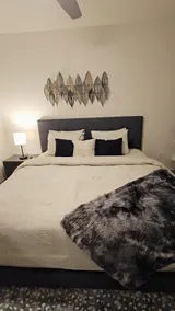 Contemporary 1BR Haven | Sleek & Peaceful - Image 3