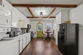 Stylish Berkshires Retreat - Image 5
