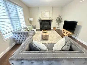 Fieldstone Estate Luxury 4 bed home in Tillsonburg - Image 2