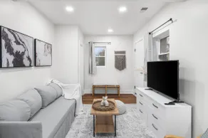 4 Queen + Bunk | Near MTSU & Downtown | Netflix+ - Image 3