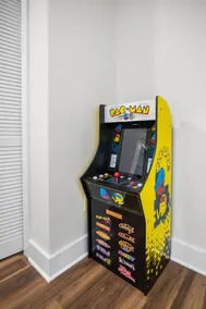 4 Queen + Bunk | Near MTSU & Downtown | Netflix+ - Image 5