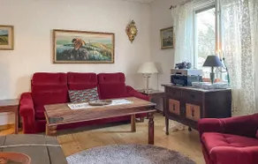 2 bedroom lovely home in Grimsås - Image 2