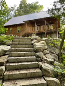 Raven's Ledge Lodge Private Wood Cottage Drag lake - Image 4