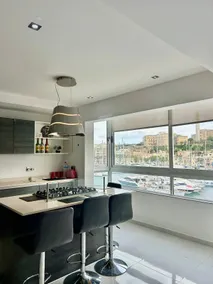 Oceanfront apartment - - Image 3
