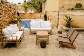 Rustic Farmhouse with Pool - Image 5