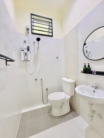 Hikari Nest Homestay - 3 Aircond Bedrooms & Wi-Fi - Image 5