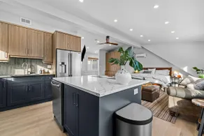 Loft On The Lane- Modern Luxury Meets Cozy Comfort - Image 3