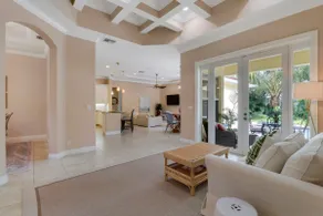 Jupiter Home • 8 Mins to Beach • Pool • Hot tub - Image 3