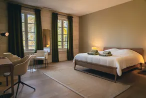 2 charming suites at Château Moncets - Image 4