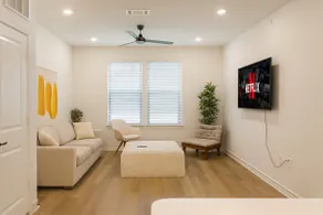 ResortStyle Haven w/ Prime Amenities & A+Location - Image 2