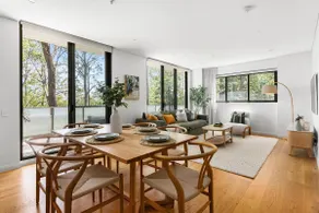 Upper North Shore Haven - A Tranquil Treetop Escape - Image 2