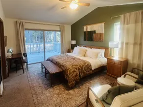 Spacious 5BR Home w/ River Access + Amenities - Image 4