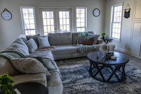 The ”White House” is perfect for a great getaway. - Image 3