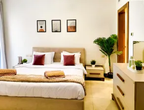 Elevated 2BR | Stunning views • Pool & Mall Access - Image 4
