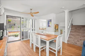 2 Bed 2 Bathrm Townhouse - Image 4