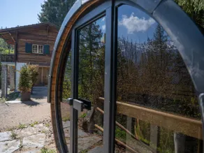 Chalet with fireplace and sauna - Image 4