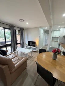 Budget & Pet Friendly 2BR Apt W free parking/wifi - Image 2