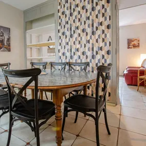 Country House - Image 2