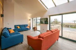 Great Orme- Seaside Cottage for 8 - Image 2