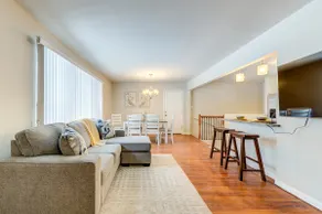 NEW! Olivette Oasis -Sleeps 9 & Ladue Schools - Image 2