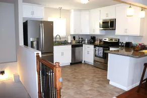 NEW! Olivette Oasis -Sleeps 9 & Ladue Schools - Image 4