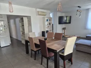 Family home in the heart of the Pau agglomeration - Image 2