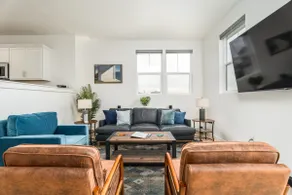 #StayInMyDistrict Bright Spacious Townhouse - Image 2