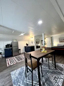 The Red Pine Loft - Image 4