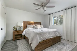 Cameron's Cottage: Stylish, 2-bedroom townhome - Image 5