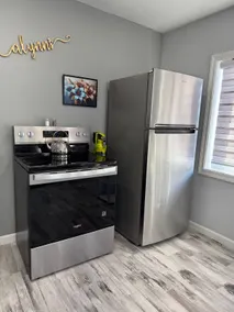 Alynn's Hideaway - Image 2