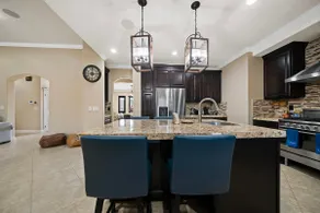 Spacious Single-Level Pool House Newly Remodeled - Image 5