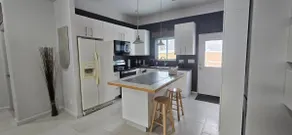 The Summit House - Image 4