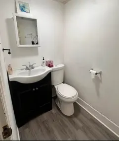 Cozy quaint bilevel apartment for you! Near Philly - Image 5
