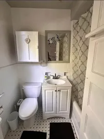 Cozy quaint bilevel apartment for you! Near Philly - Image 4