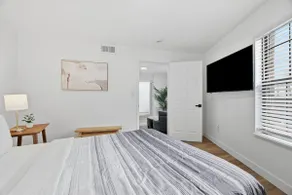 Dormont/Pittsburgh @2 Modern & Bright 1BD W/Prkg - Image 3