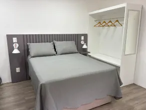 Super Comfy Studio with En-Suite in Downtown - Image 4
