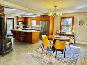 Creekside Retreat on 8 Private Acres - Image 4