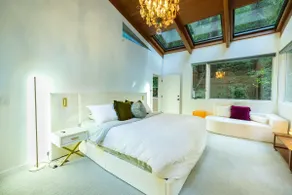 Redwood tree retreat in Mill Valley with Hot Tub - Image 2