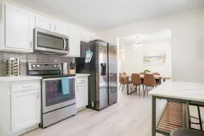 Spacious 4BR Near DIA & Anschutz | Sleeps 14 - Image 5
