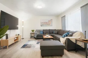 Spacious 4BR Near DIA & Anschutz | Sleeps 14 - Image 3
